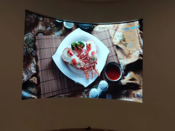 兴城室内P2.5弧形LED屏